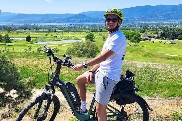 Kelowna Guided Wine Tour on an E-Bike with Lunch
